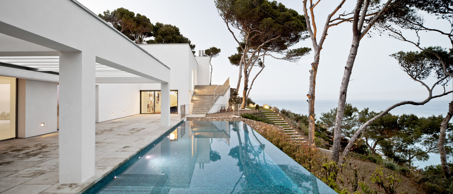 > 15 Mimari Projede Sonsuzluk Havuzları, 